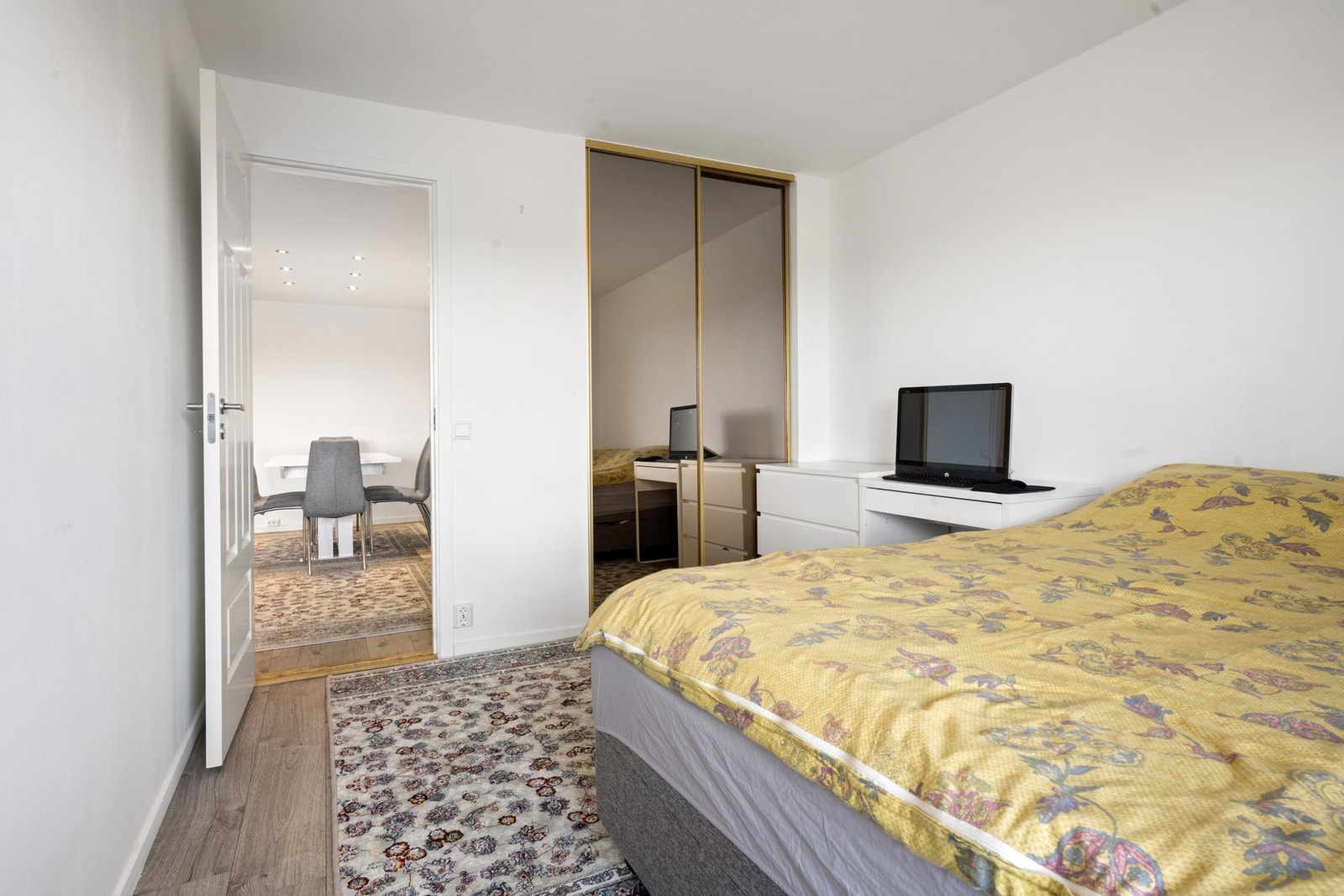 Soverom. Galleribilde