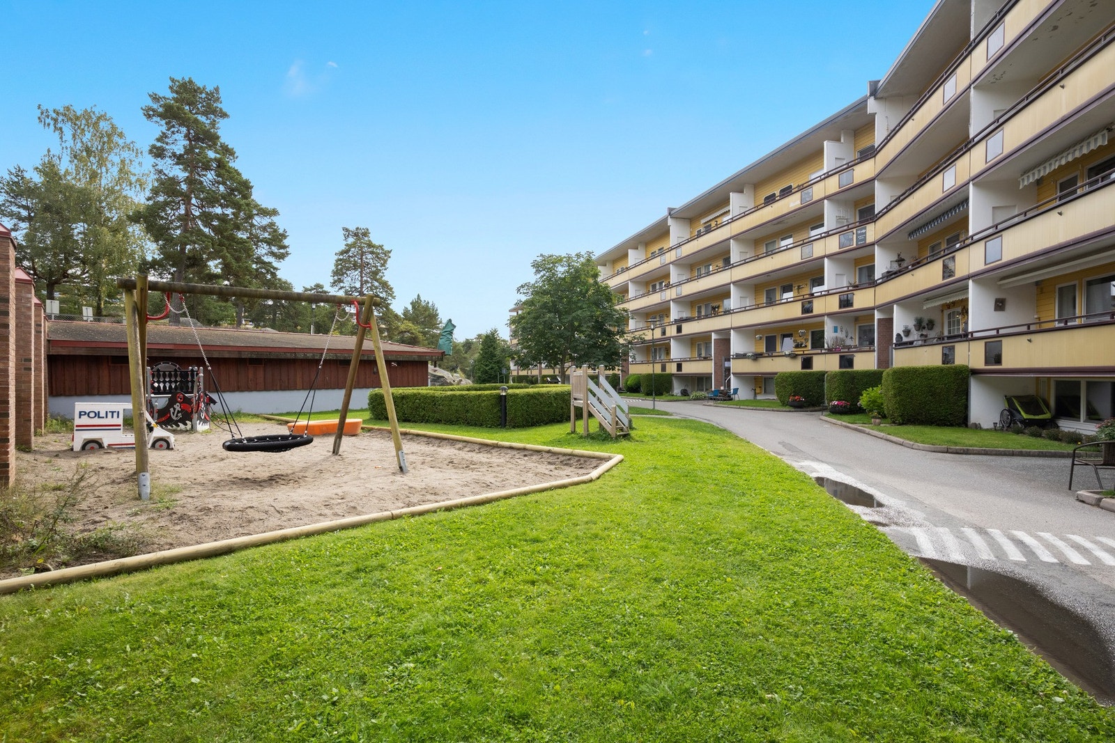 Lekeplass for store og små. Galleribilde