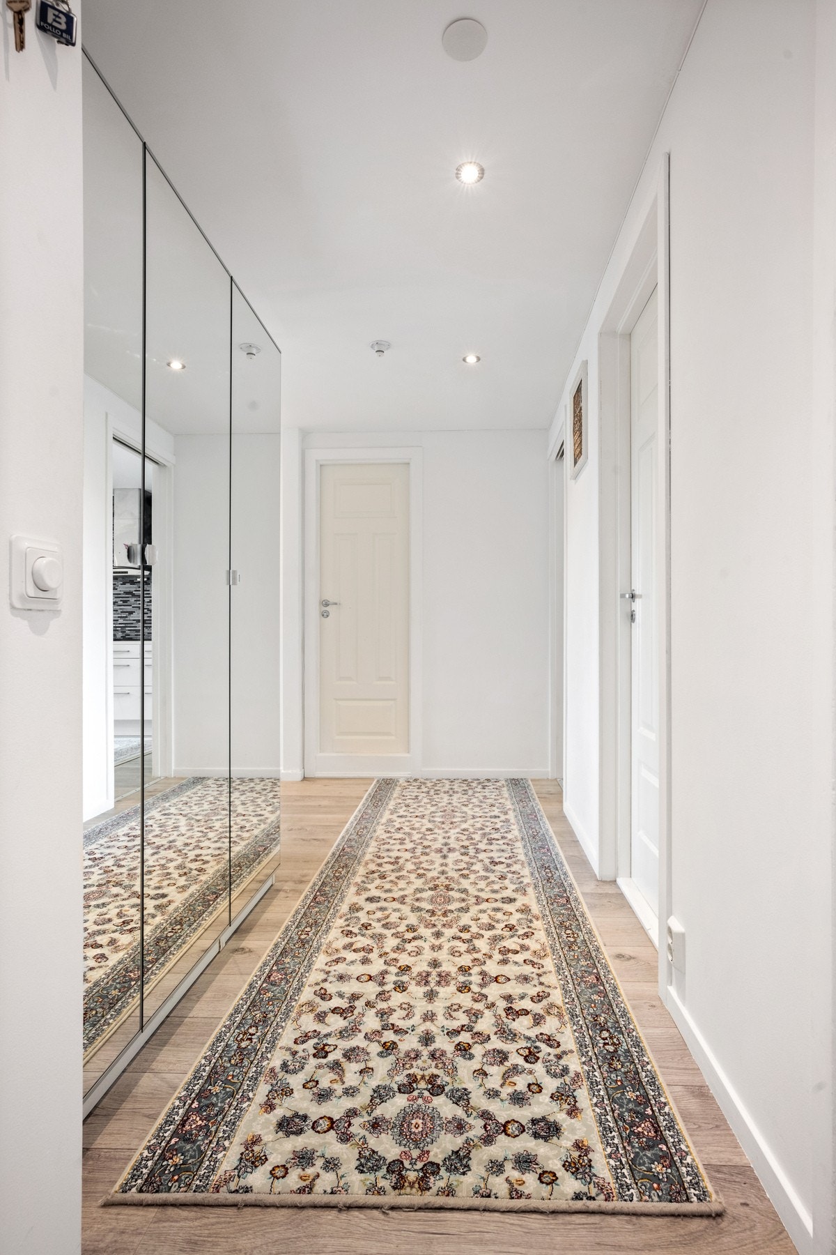 Entré - Det er montert dørcalling. Galleribilde