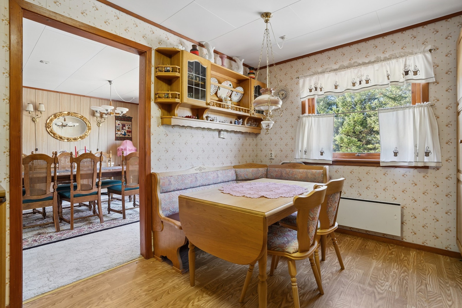 Kjøkken og spisestue Galleribilde