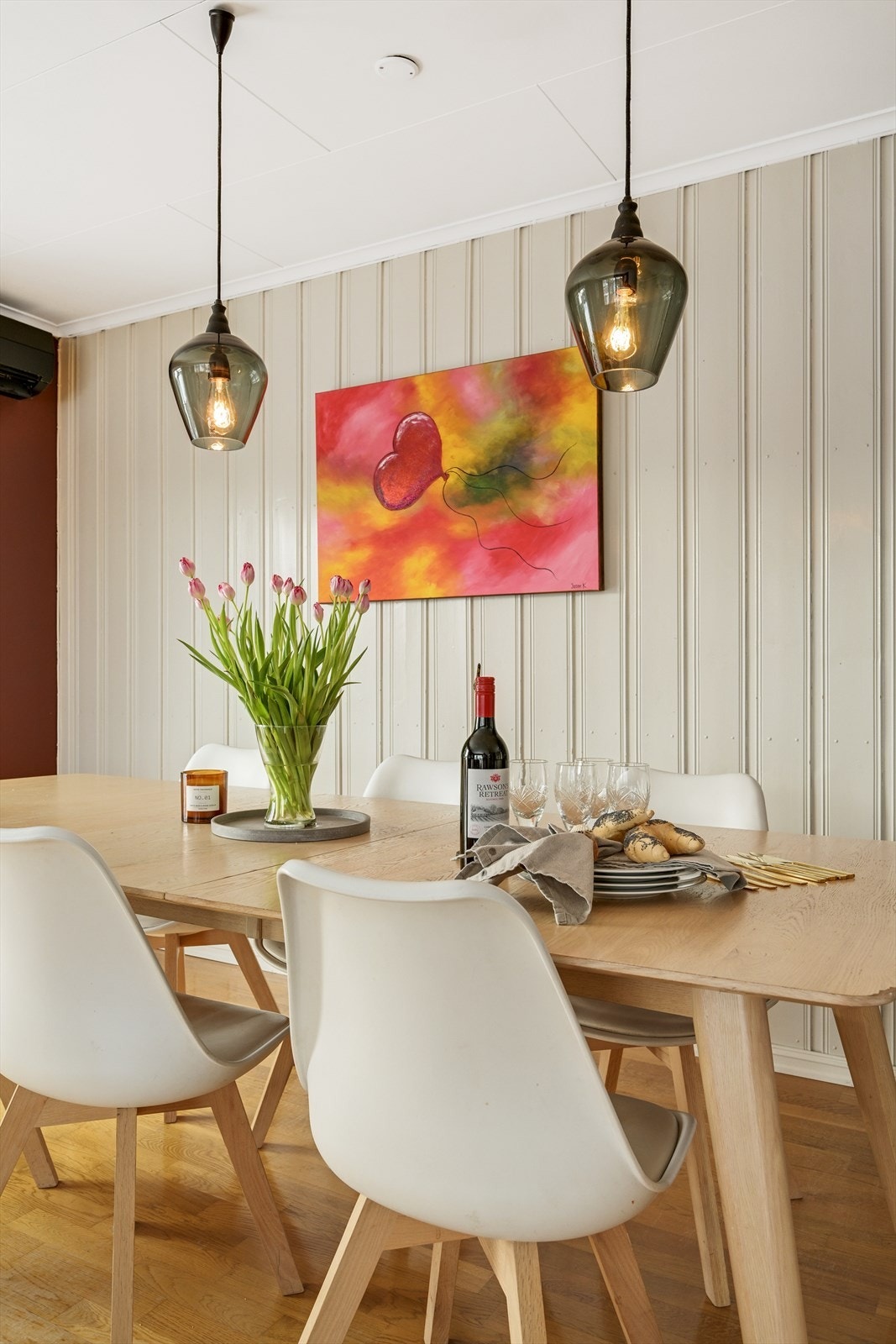 Spisestue. Galleribilde