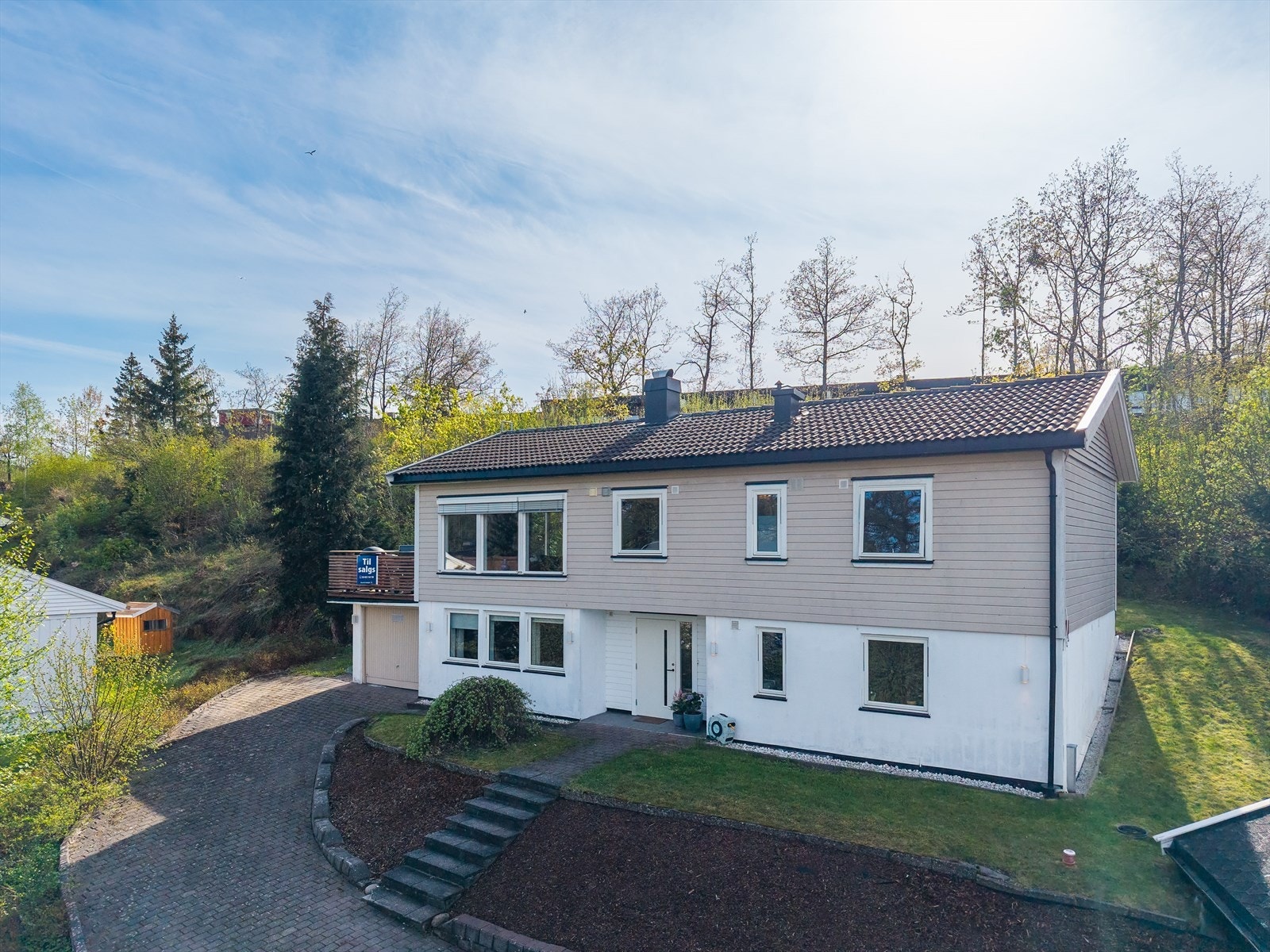 Fasade mot øst. Galleribilde