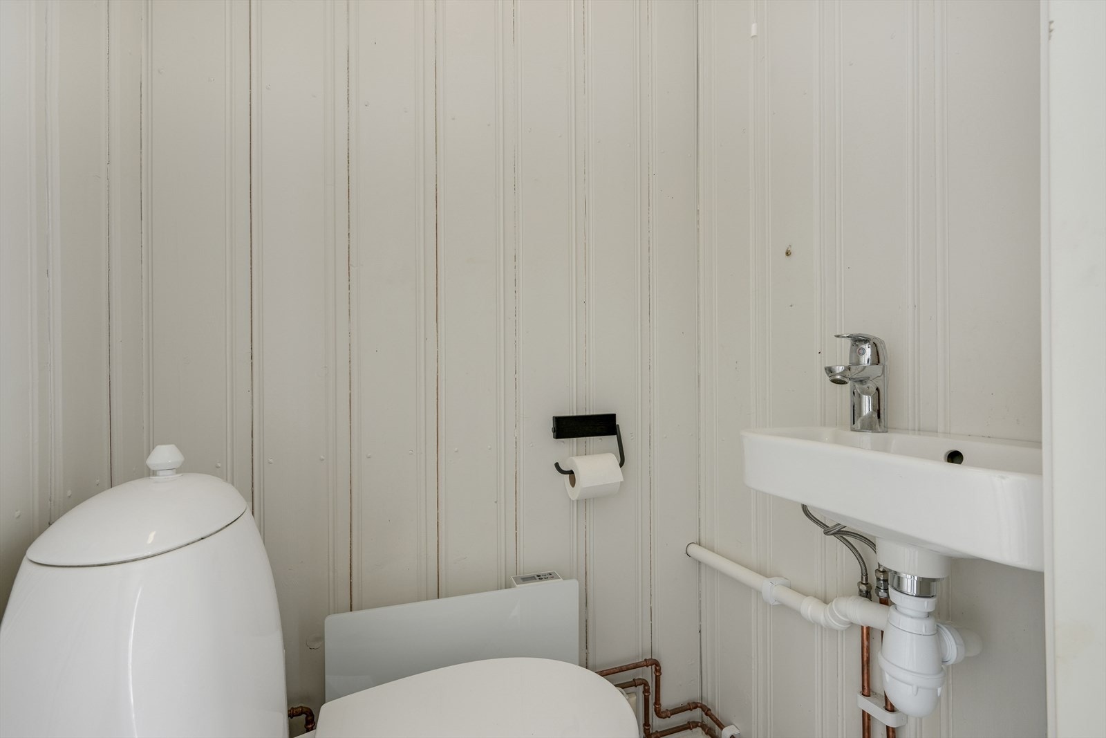 Toalett med servant Galleribilde