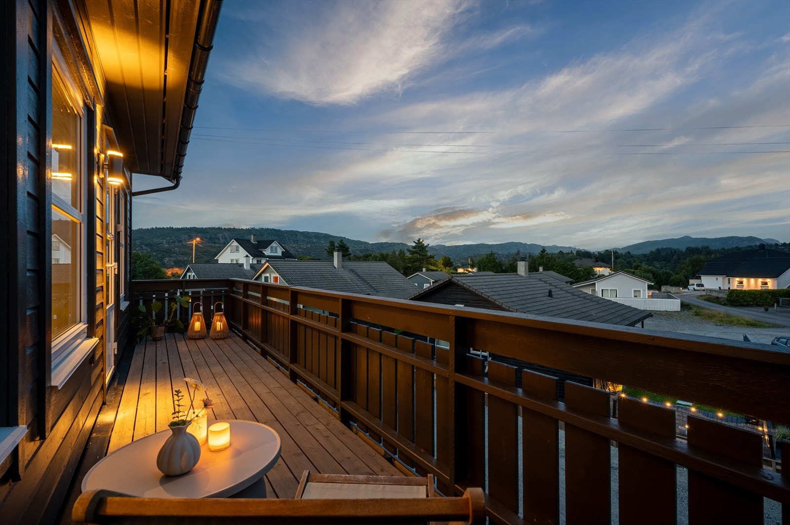 - Balkongen måler ca. 12m² - Galleribilde