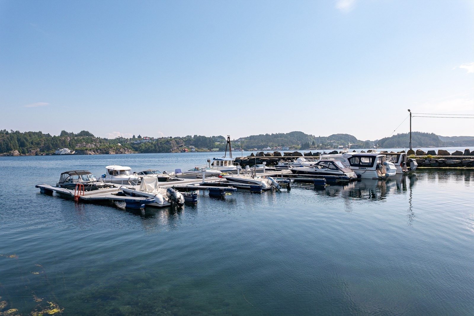 - Nærhet til sjø og de gleder det medfølger - Galleribilde