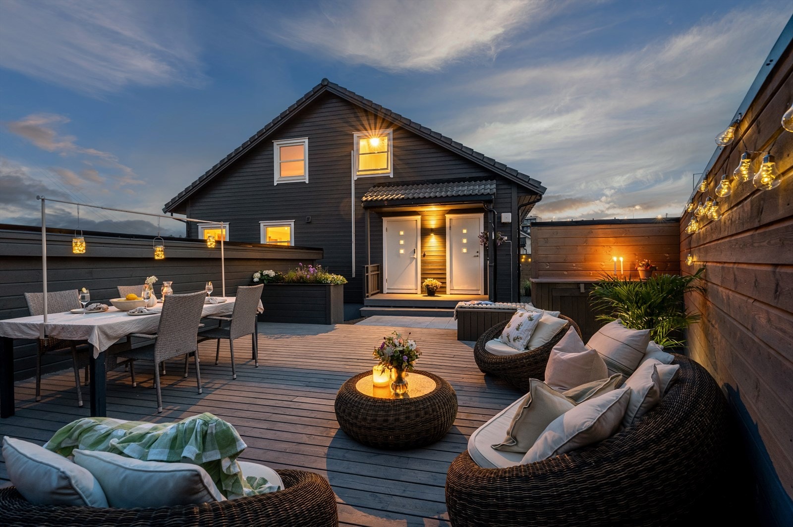 - En nydelig familiebolig med hybel, dobbelgarasje og solrikt terrasseareal - Galleribilde