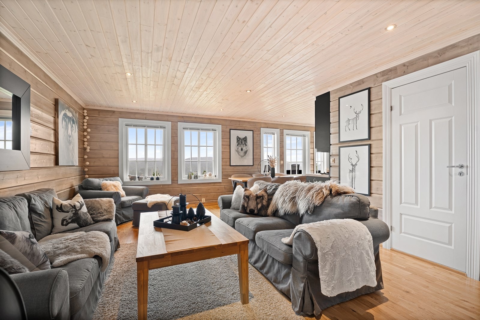 Del av hovedstuen Galleribilde