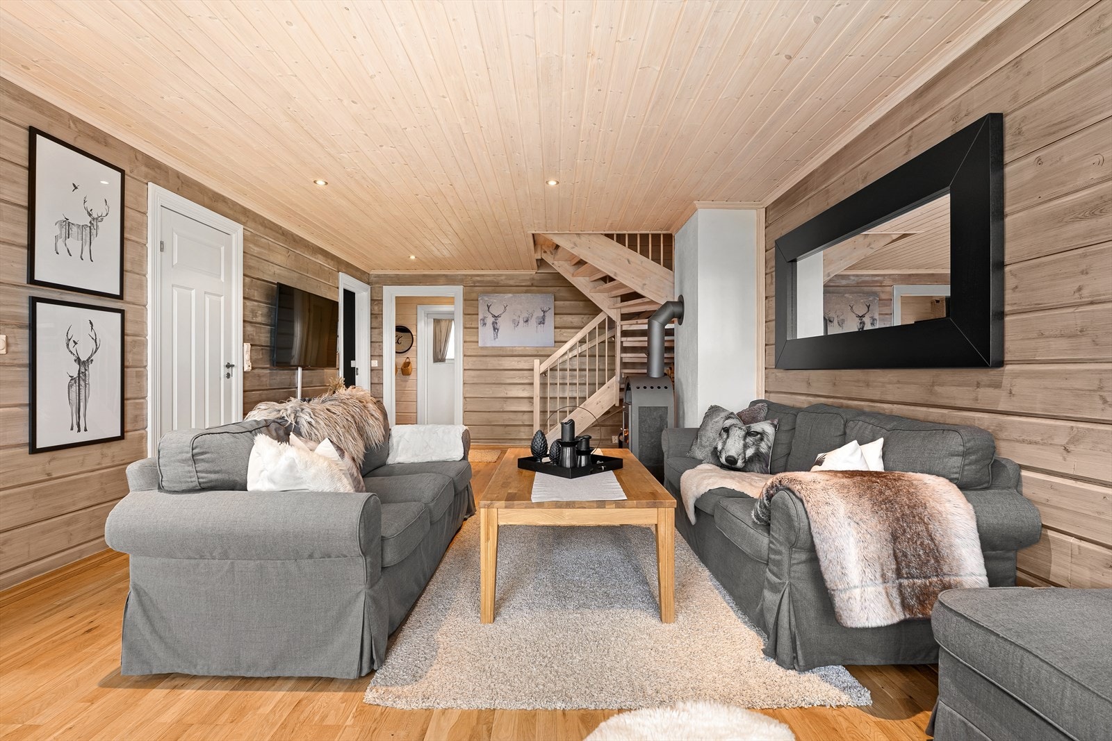 Hovedstue - Møbler/inventar kan medfølge etter avtale Galleribilde