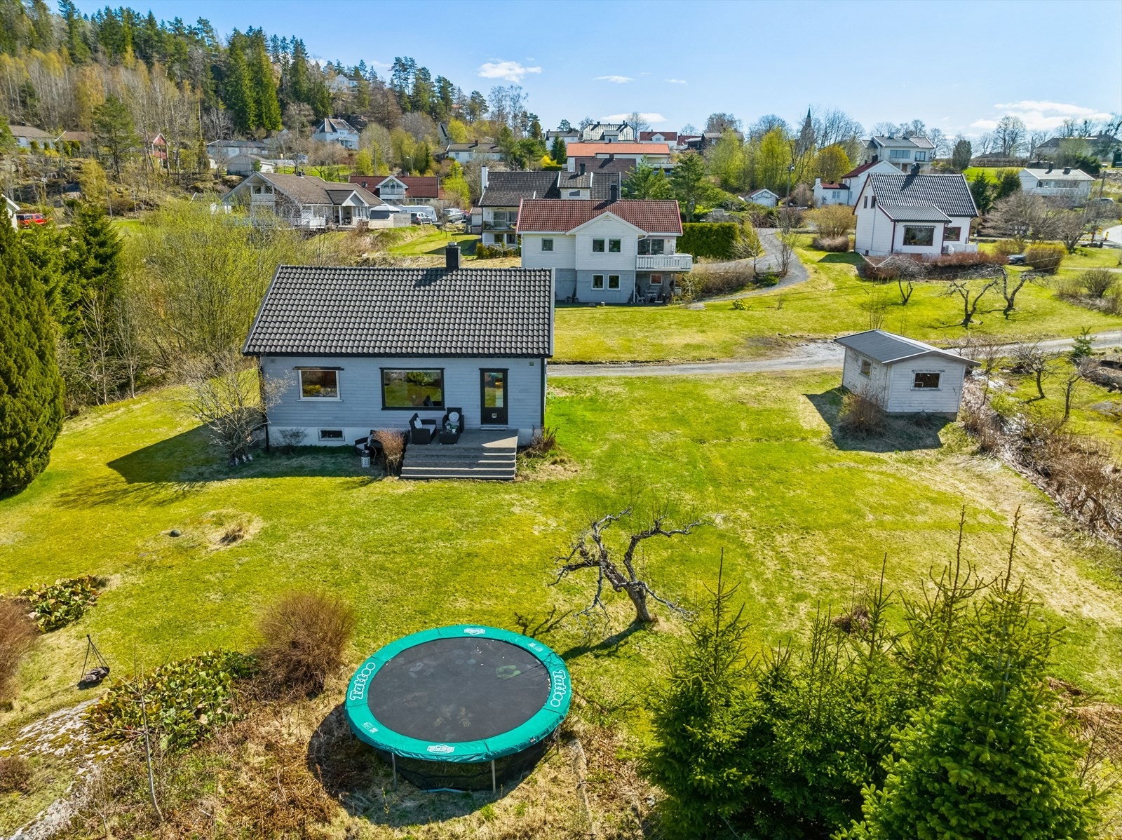 Solrik og usjenert eiendom Galleribilde