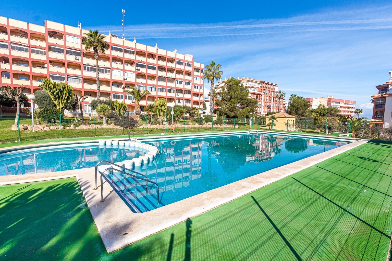 Spaniamegler1 har eget advokatkontor som sikrer kjøpsprosessen Galleribilde