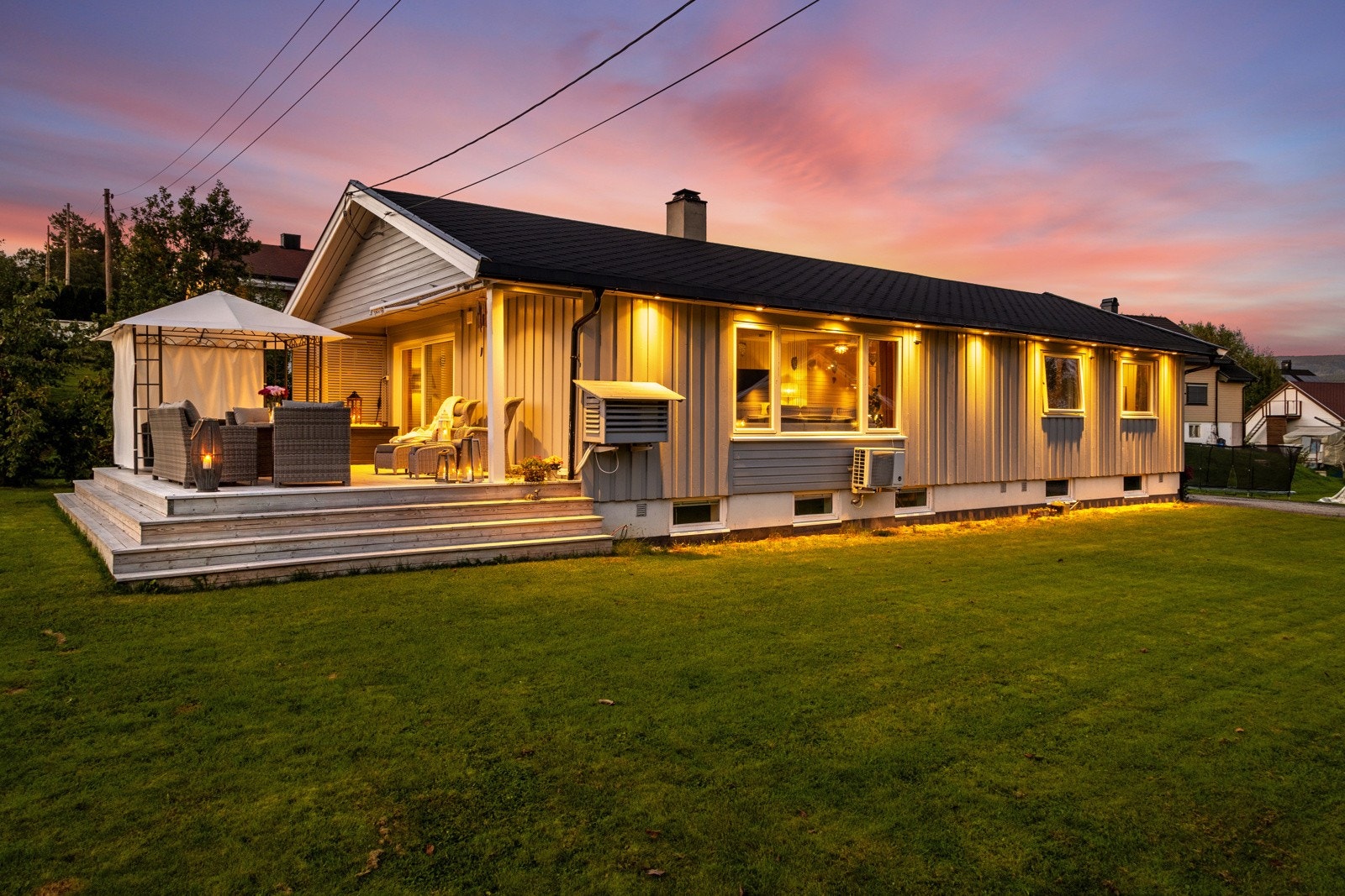 Velkommen til Vinkelveien 4, presentert av Edvard Mortensen ved Meglerhuset & Partners. Galleribilde