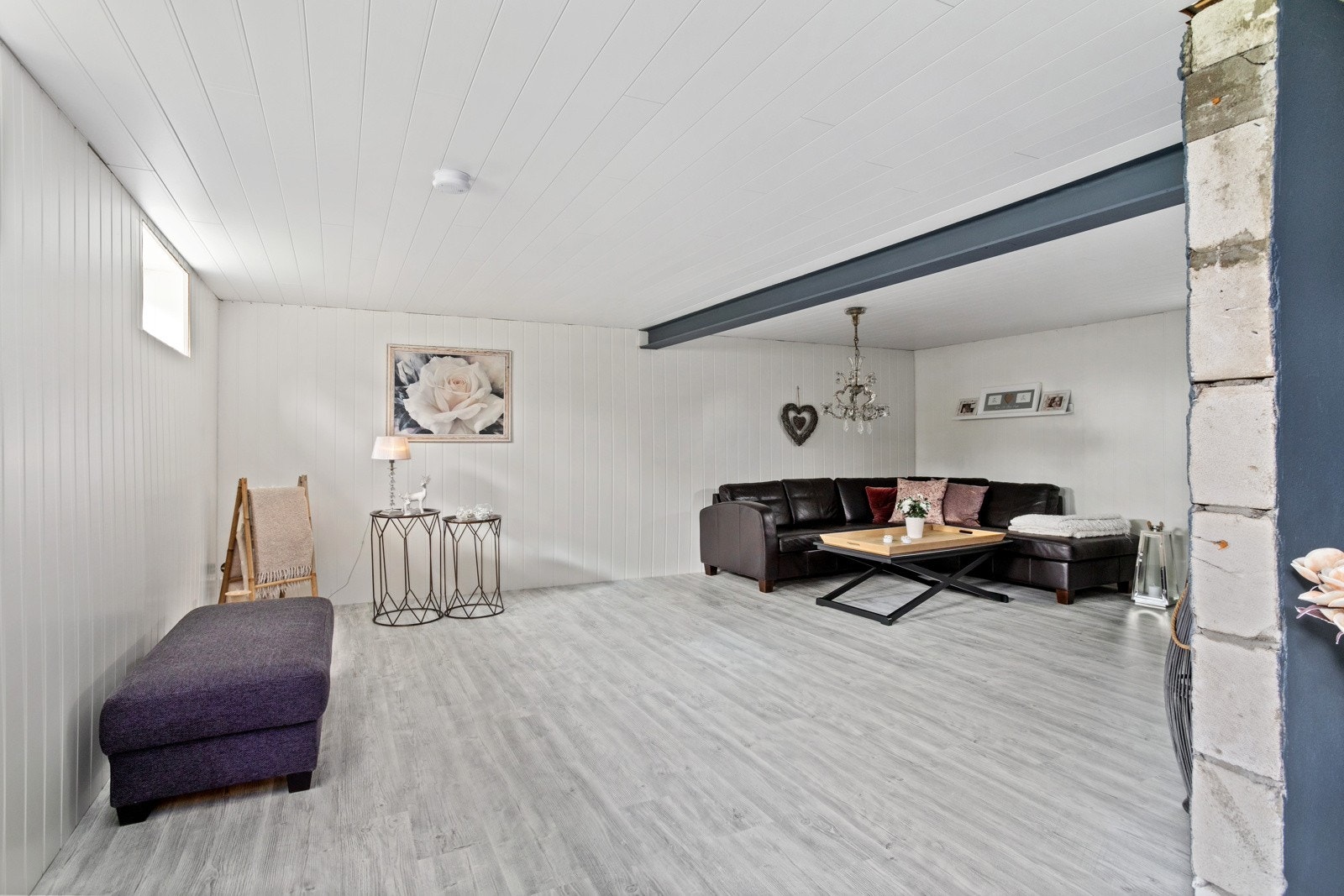 279537_8B8A1298 Galleribilde