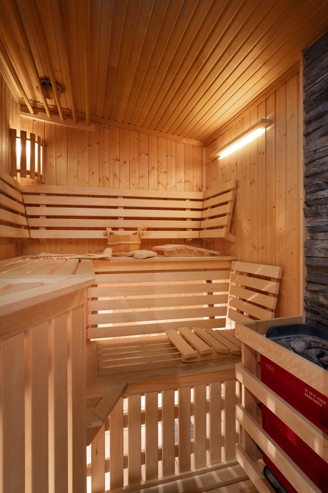 Fra badet er det tilgang badstuen - det perfekte sted for avkobling etter en lang dag ute! Galleribilde