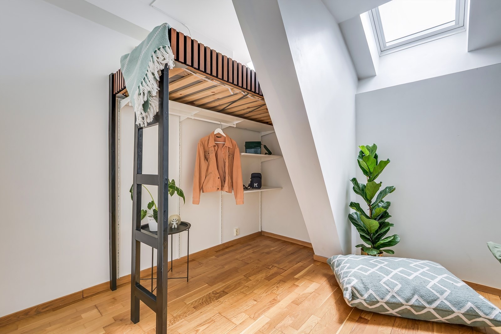 Hemsens utforming er en smart og plassbesparende løsning Galleribilde