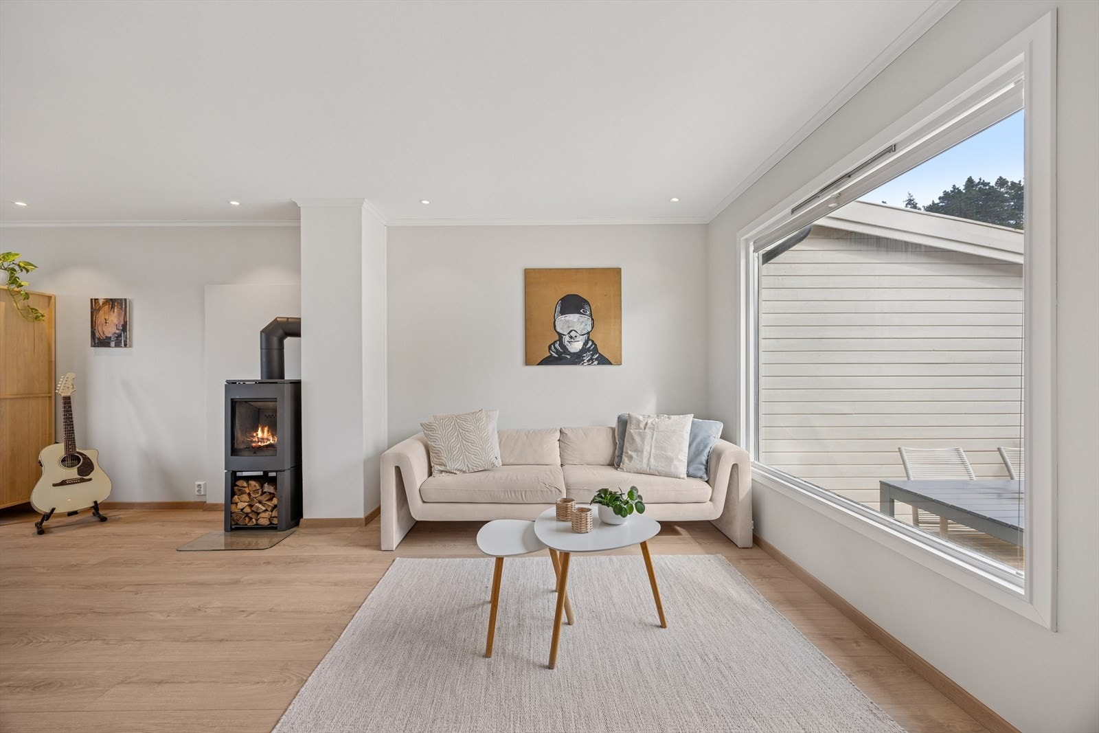 Boligen holder gjennomgående god standard og har blitt betydelig oppgradert i 2024/2025. Galleribilde