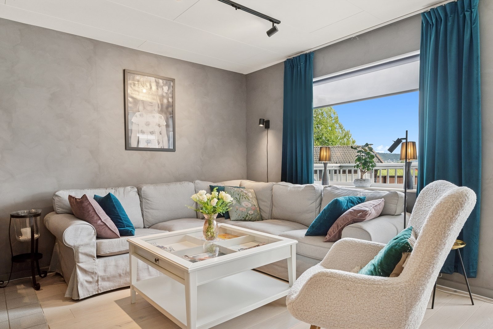 Sofakroken finner fort sin naturlige plass i rommet. Galleribilde