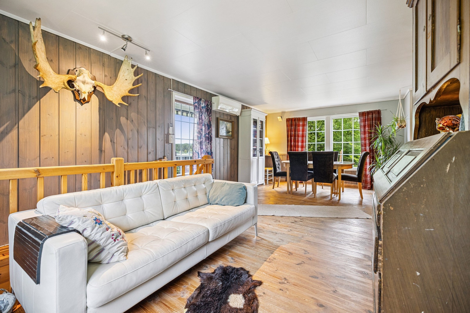 Det er varmepumpe i stuen som gir jevn og god temperatur Galleribilde