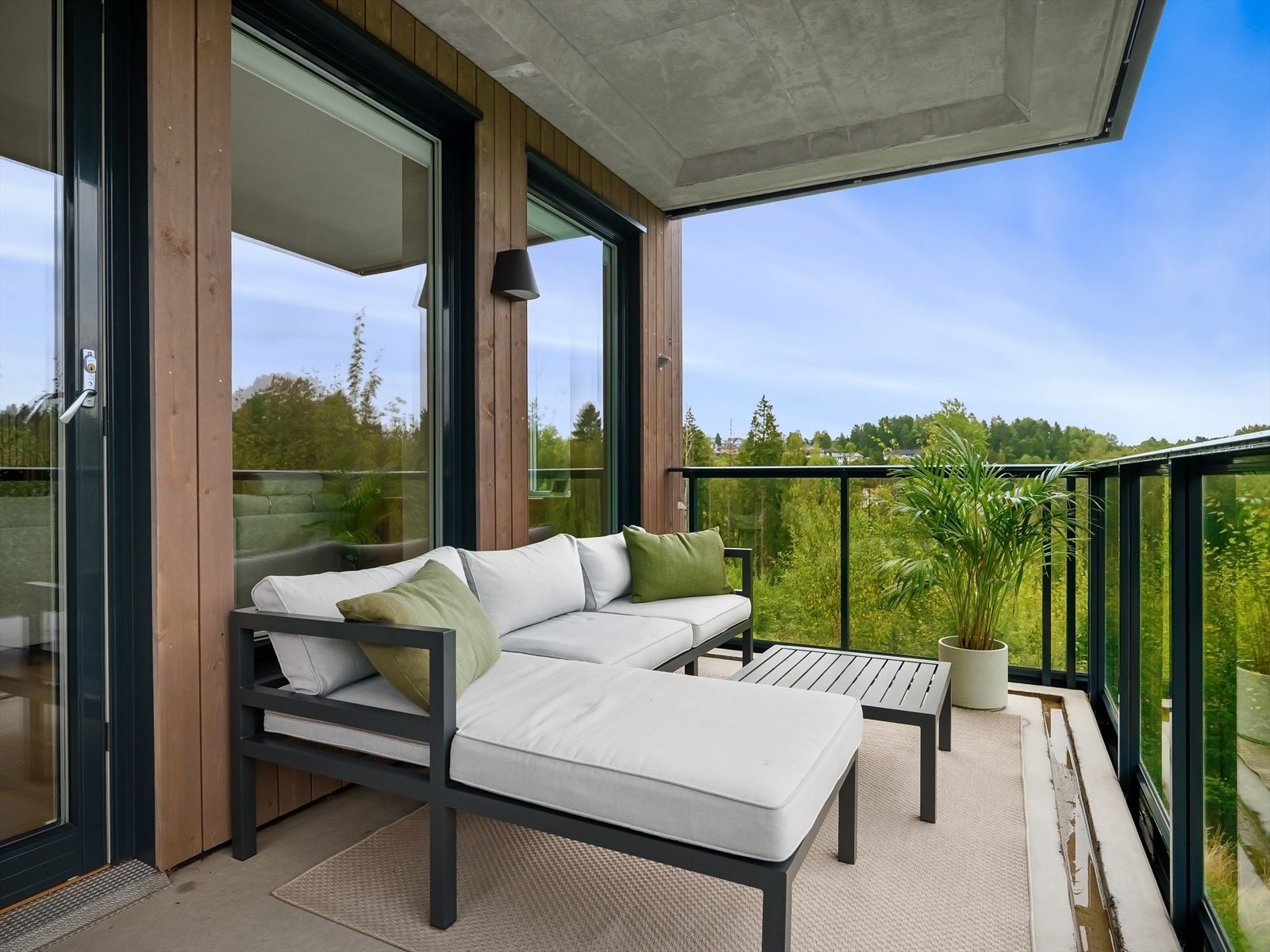 Overbygget balkong på 12 kvm. Galleribilde