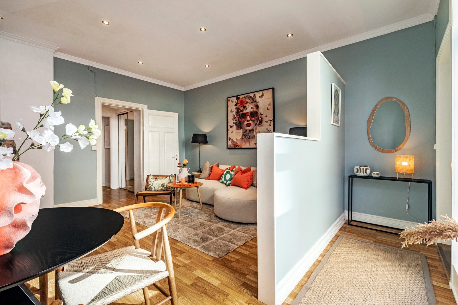 Entré/gang. Galleribilde