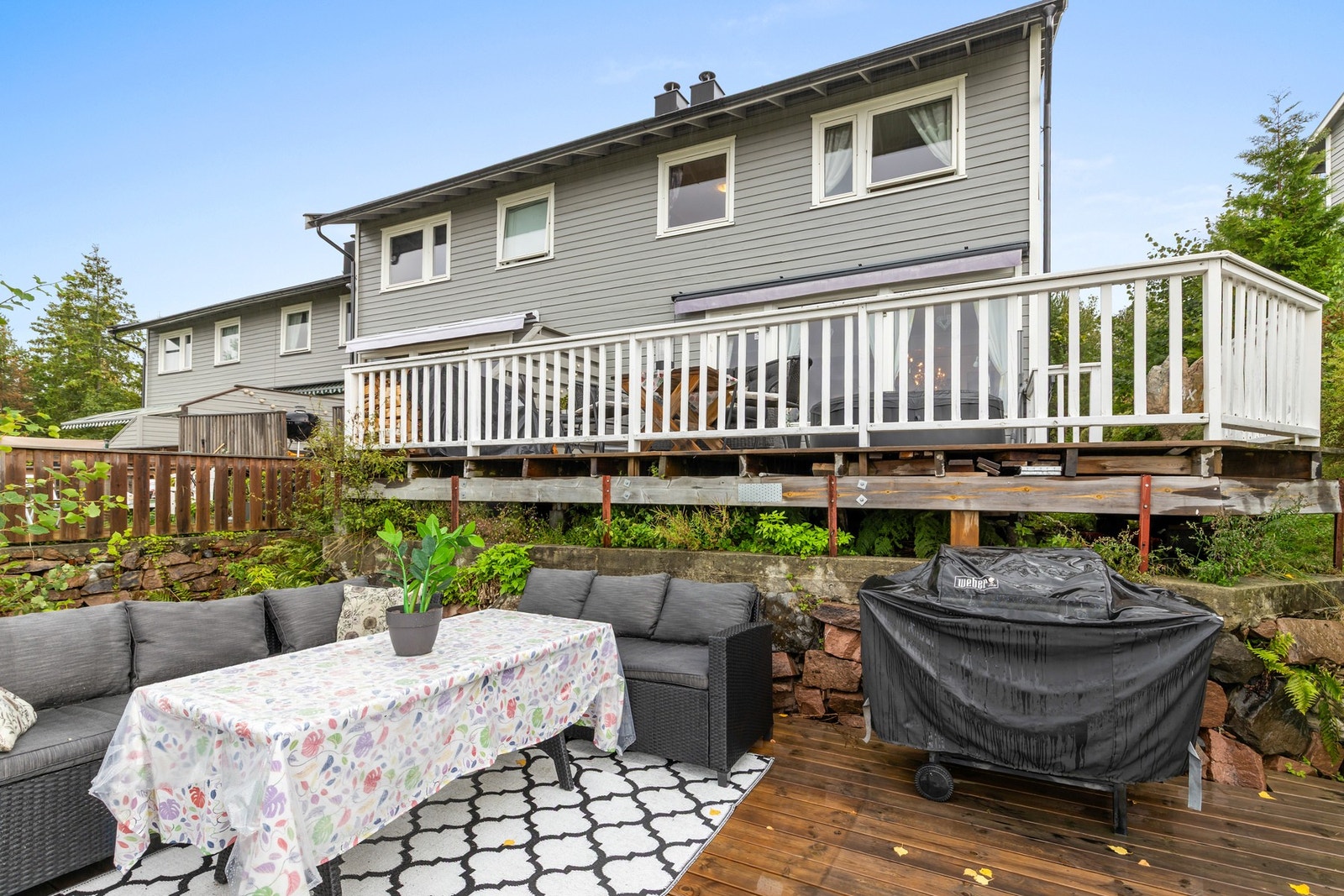 Fasade malt i 2024 og vinduer byttet i 2006 Galleribilde