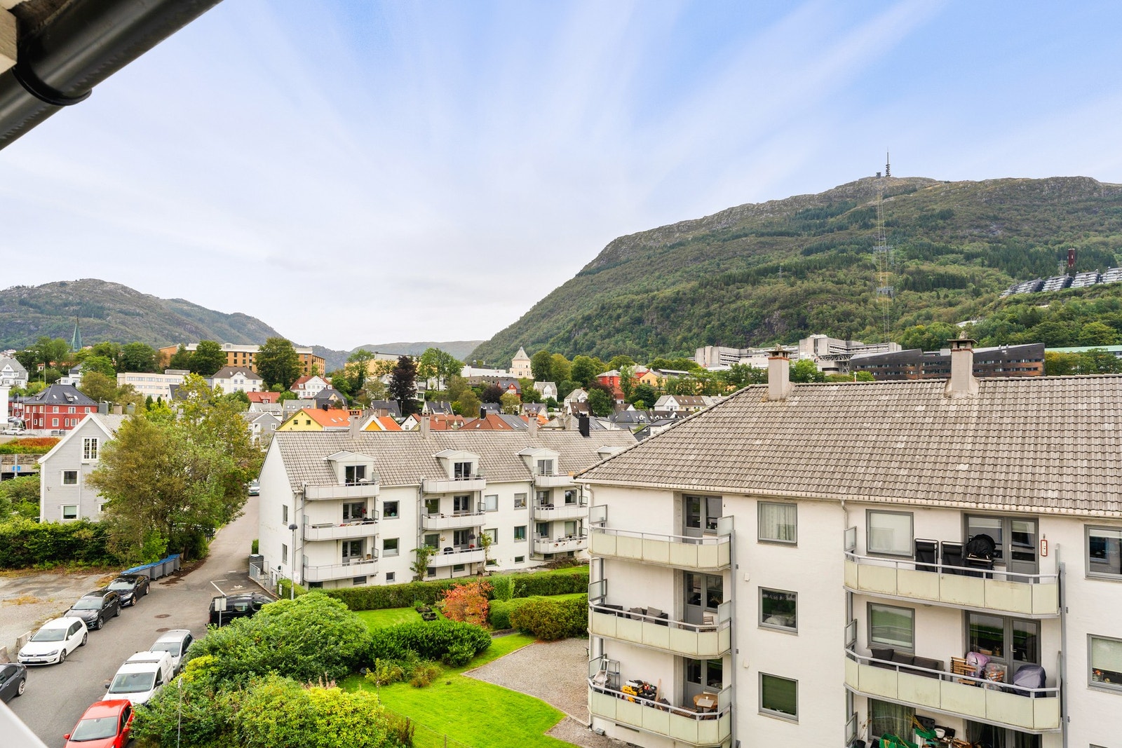 Utsikt fra soveromsvindu. Galleribilde