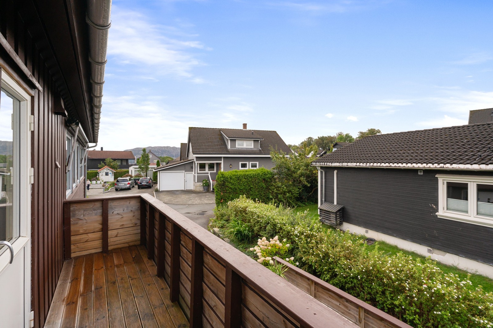 Solrik balkong. Galleribilde