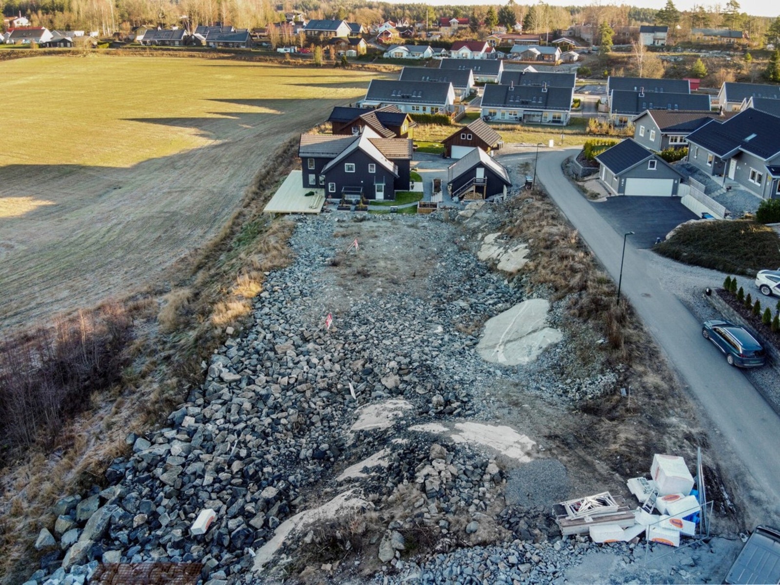 Området består hovedsakelig ave eneboliger og tomannsboliger. Galleribilde
