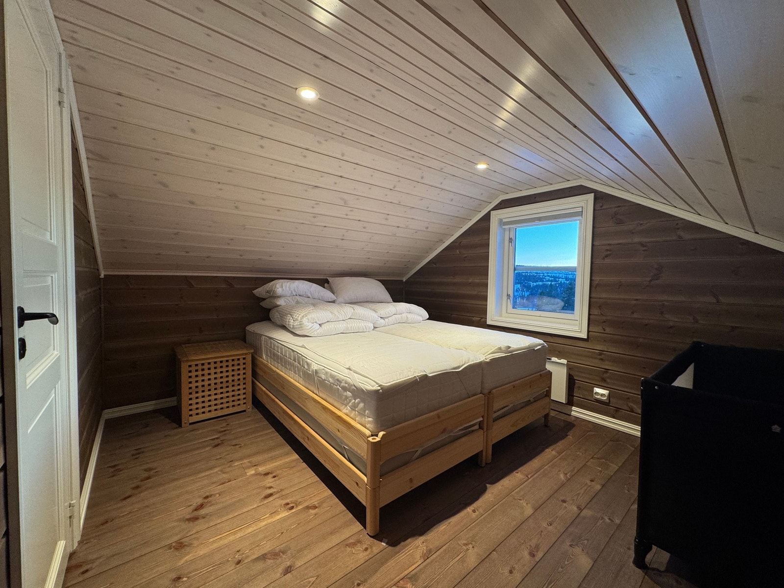 Hemserom med stableseng satt som dobbeltseng. Galleribilde