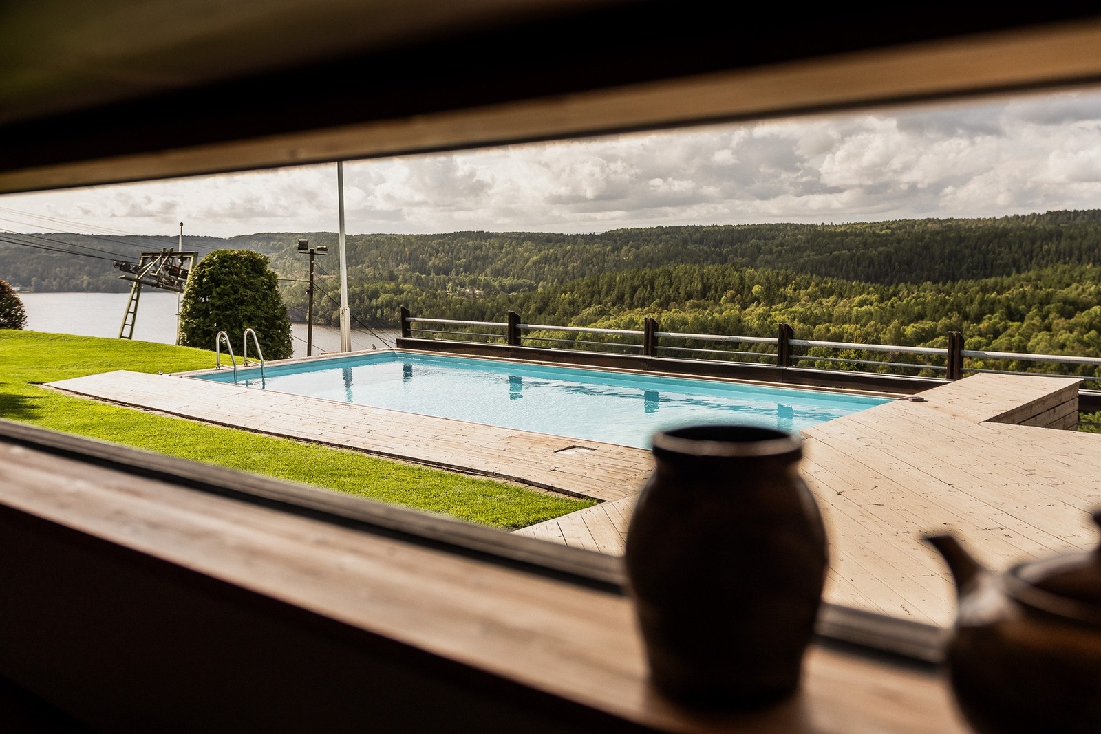 Flott utsikt fra kjøkkenet. Galleribilde