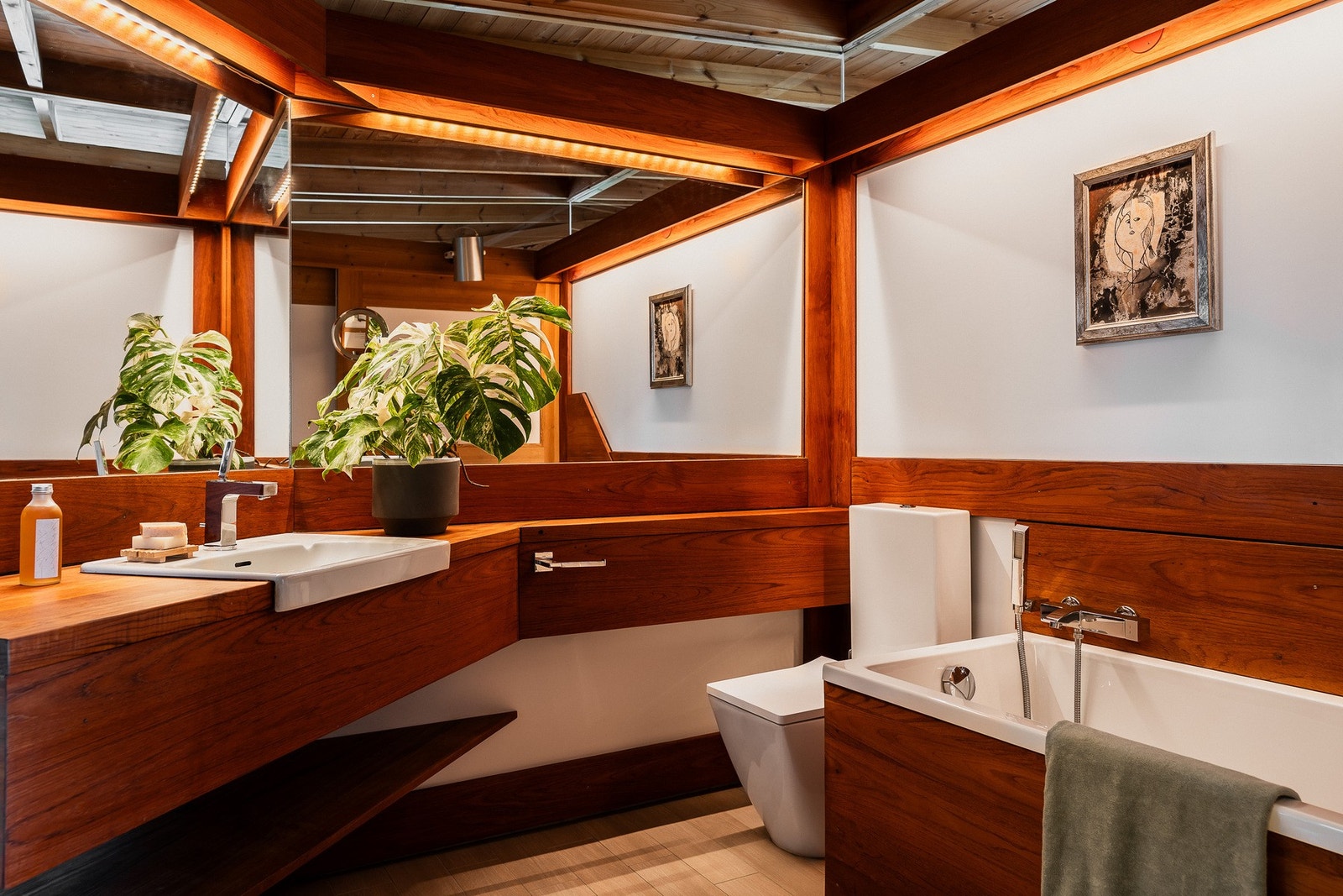 Romslig og maritimt. Galleribilde