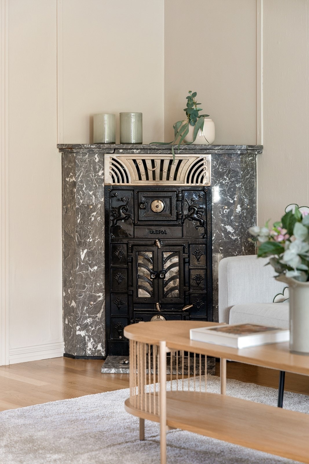 Peis i stue gir en lun og hyggelig atmosfære. Galleribilde