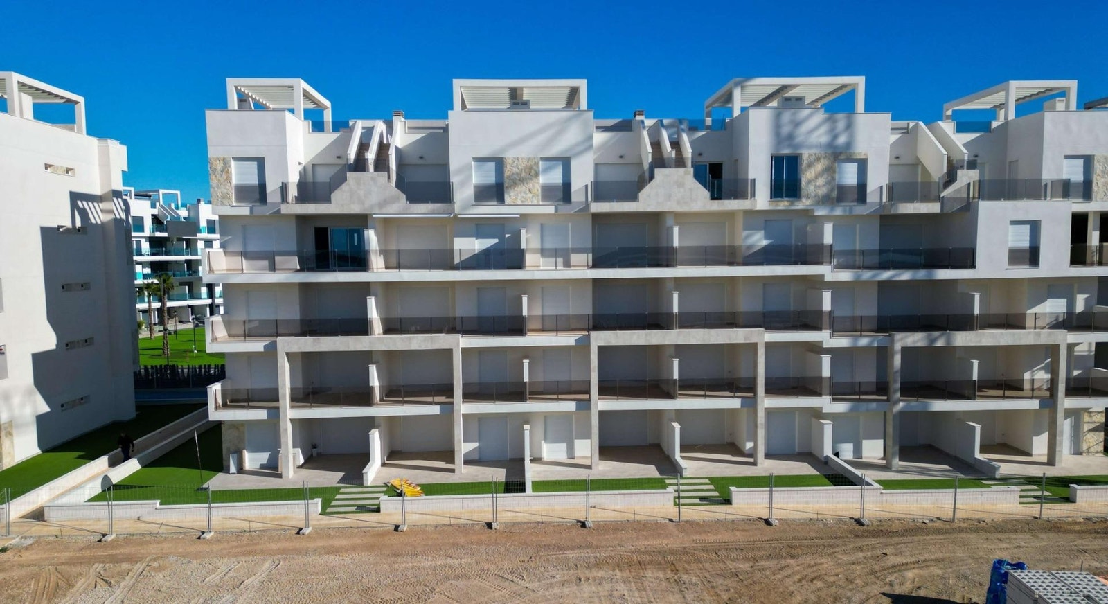 Spaniamegler1 har eget advokatkontor som sikrer kjøpsprosessen Galleribilde