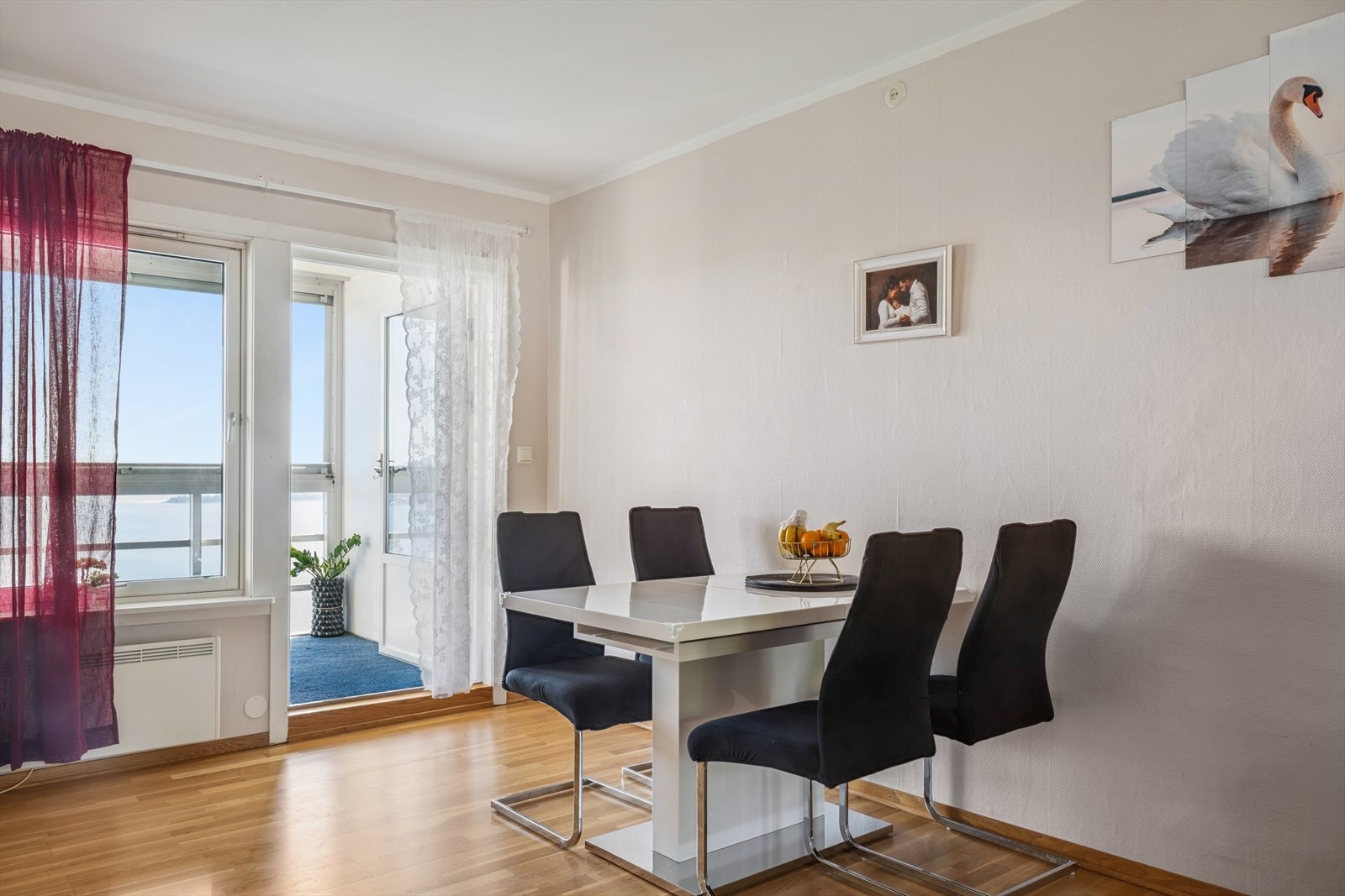 God spiseplass i stuen Galleribilde