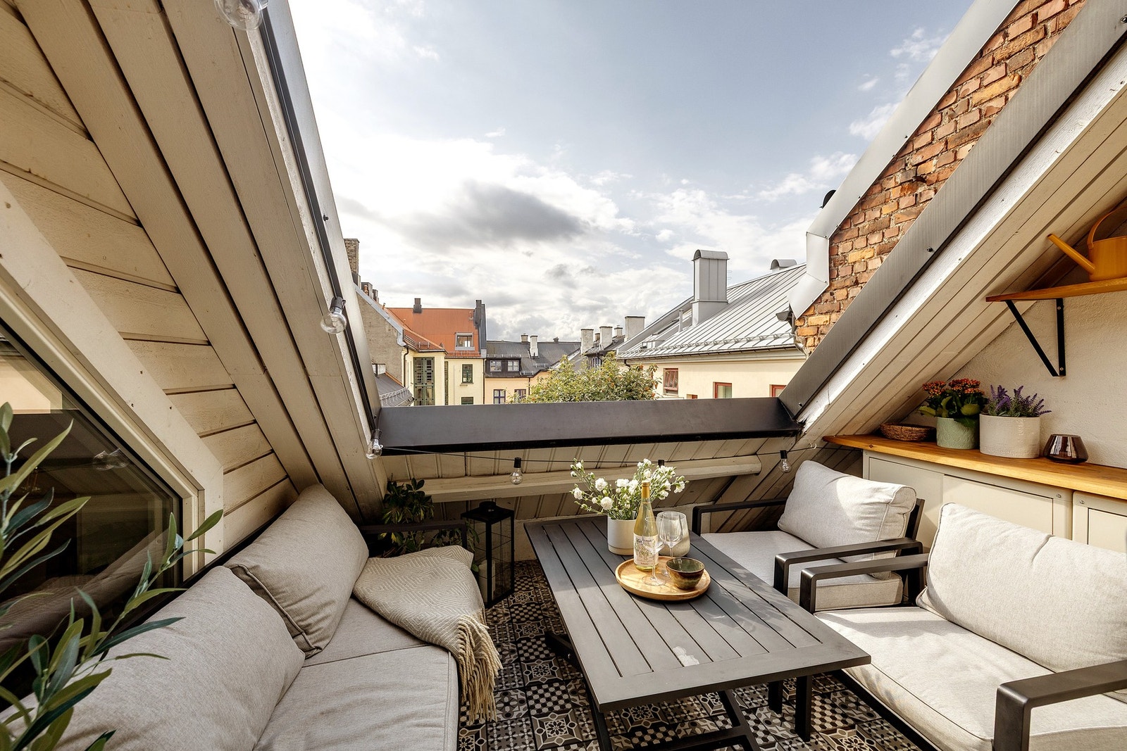 En rålekker og unik 3-roms loftsleilighet over 2 plan. Galleribilde