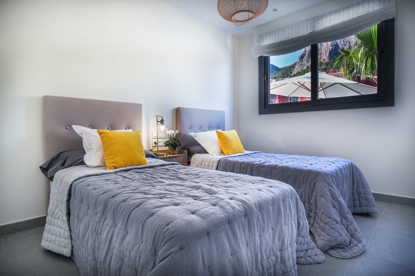 Spaniamegler1 har eget advokatkontor som sikrer kjøpsprosessen Galleribilde