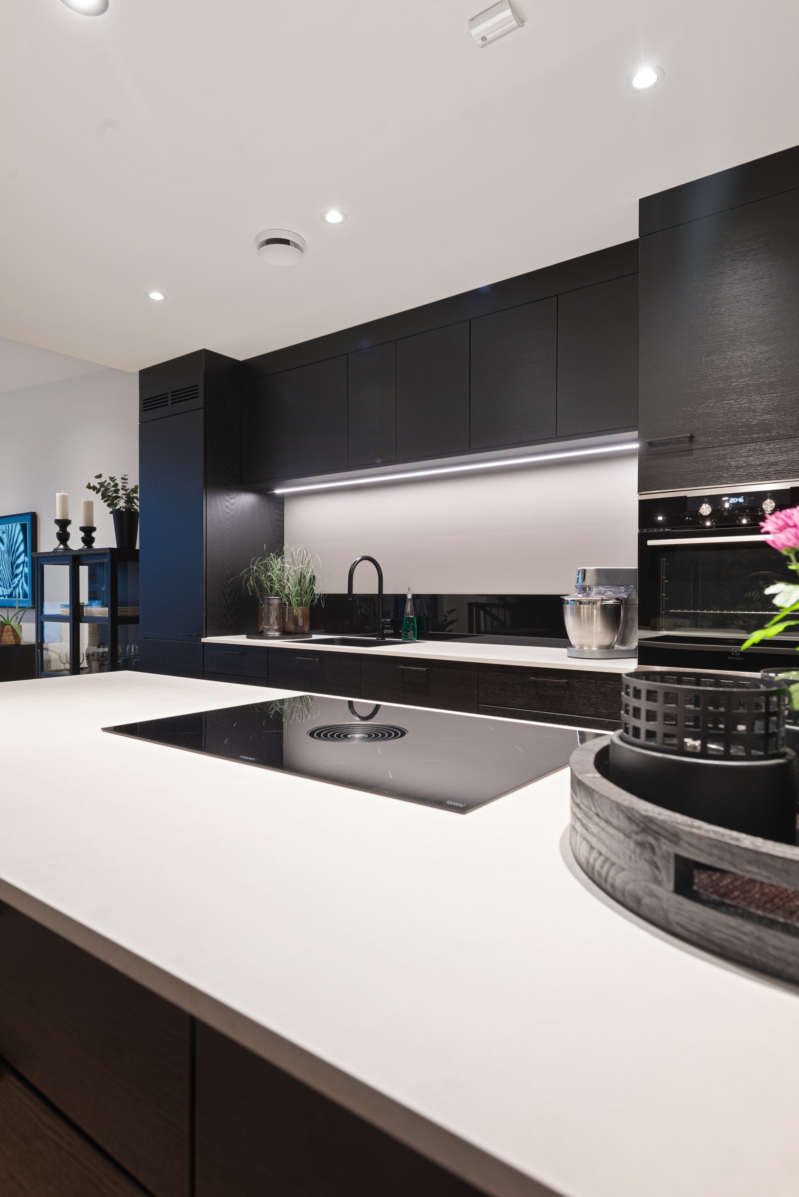 Induksjonstoppen fra Bora har integrert avtreksvifte Galleribilde