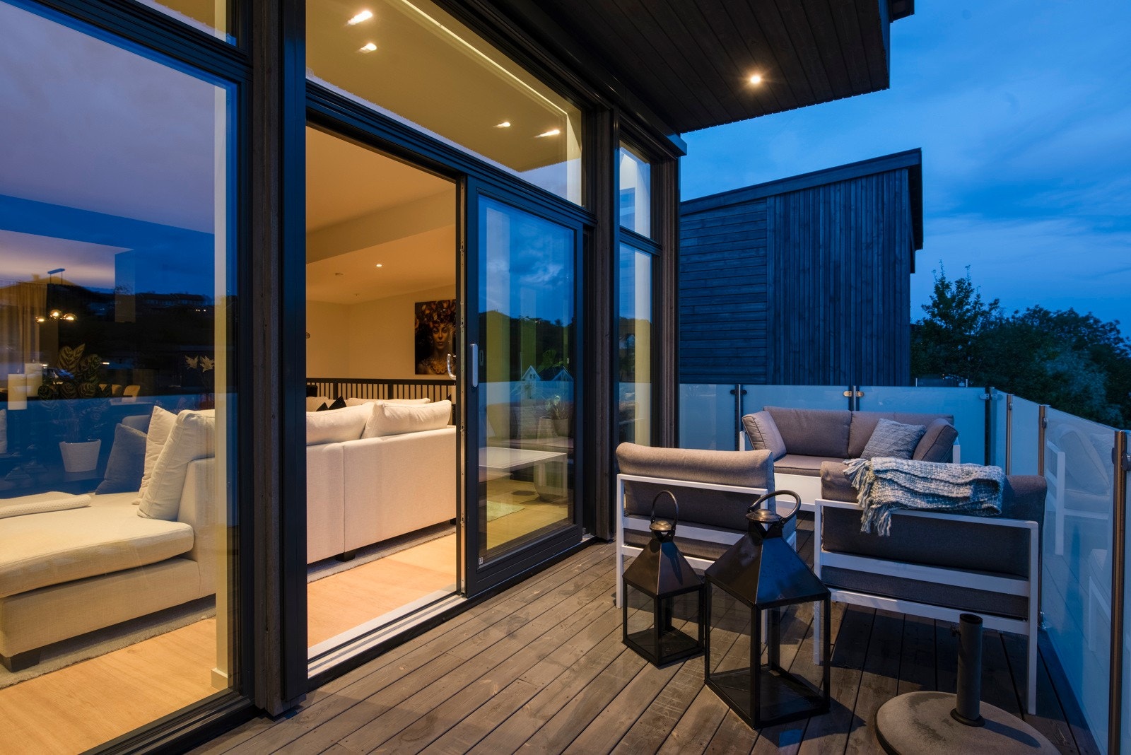 Kos deg ut i de små timer.. Galleribilde