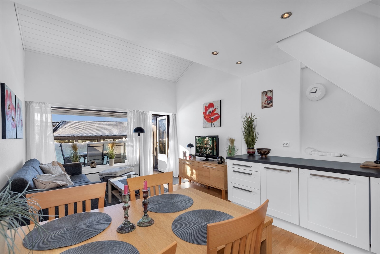 Stue/kjøkken Galleribilde