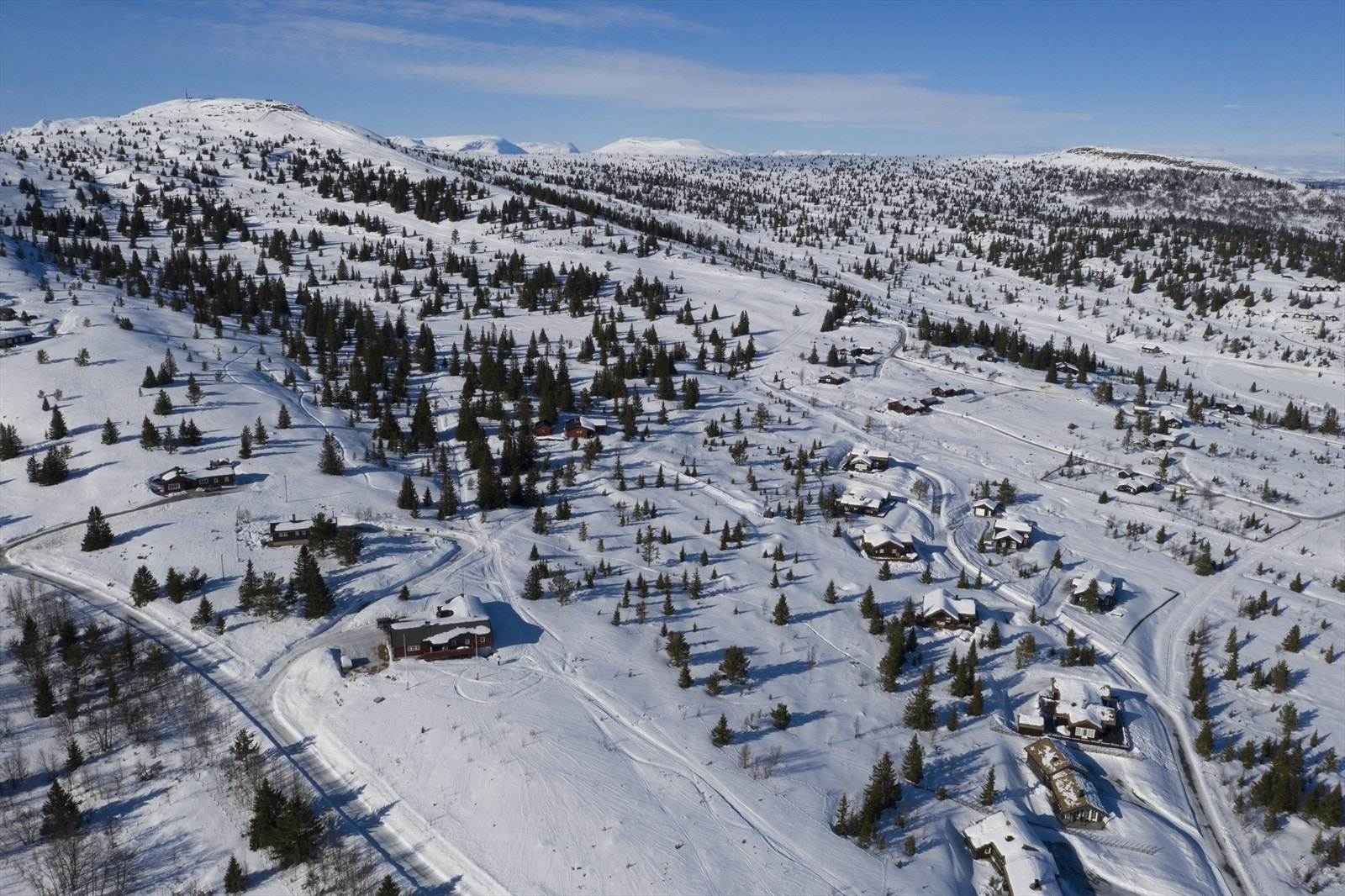 Kamben er det supert utgangspunkt for flotte turer året rundt. Her er det bare å skli bort i skiløypene eller hive seg på sykkelen rett utenfor hytta. Galleribilde