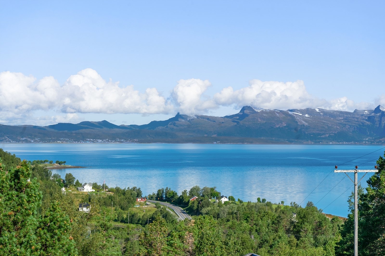 Flott utsikt fra eiendommen! Galleribilde