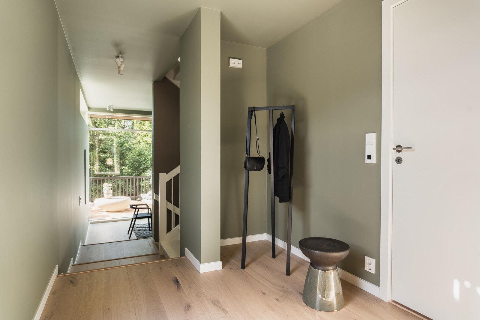 Inngangsparti. Galleribilde