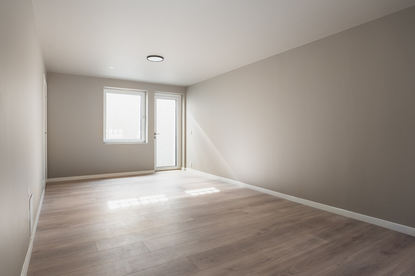 Underetasjen har egen inngang. Galleribilde