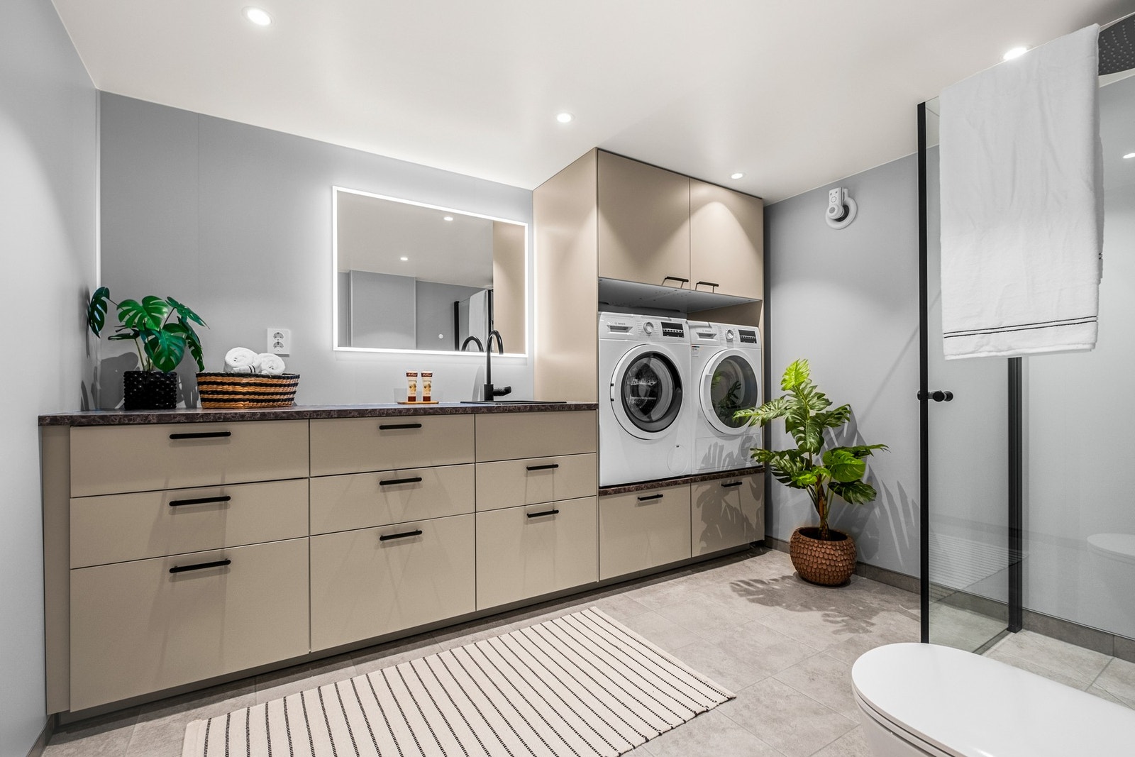 Lekkert bad/vaskerom på hele 8,5 kvm som har fått TG0 av takstmann Galleribilde