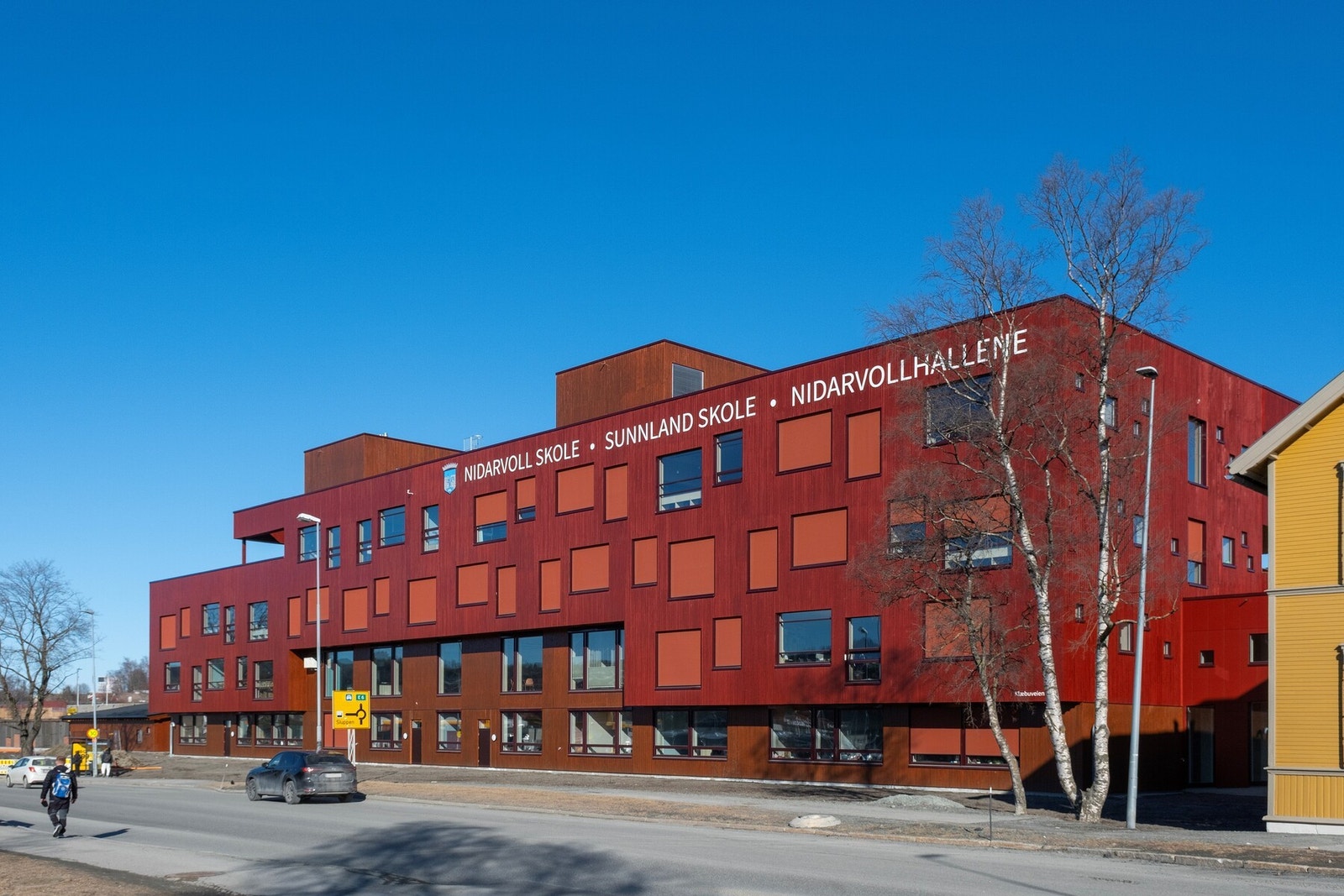 Nye Nidarvoll skole ligger kun 750 m fra boligen Galleribilde