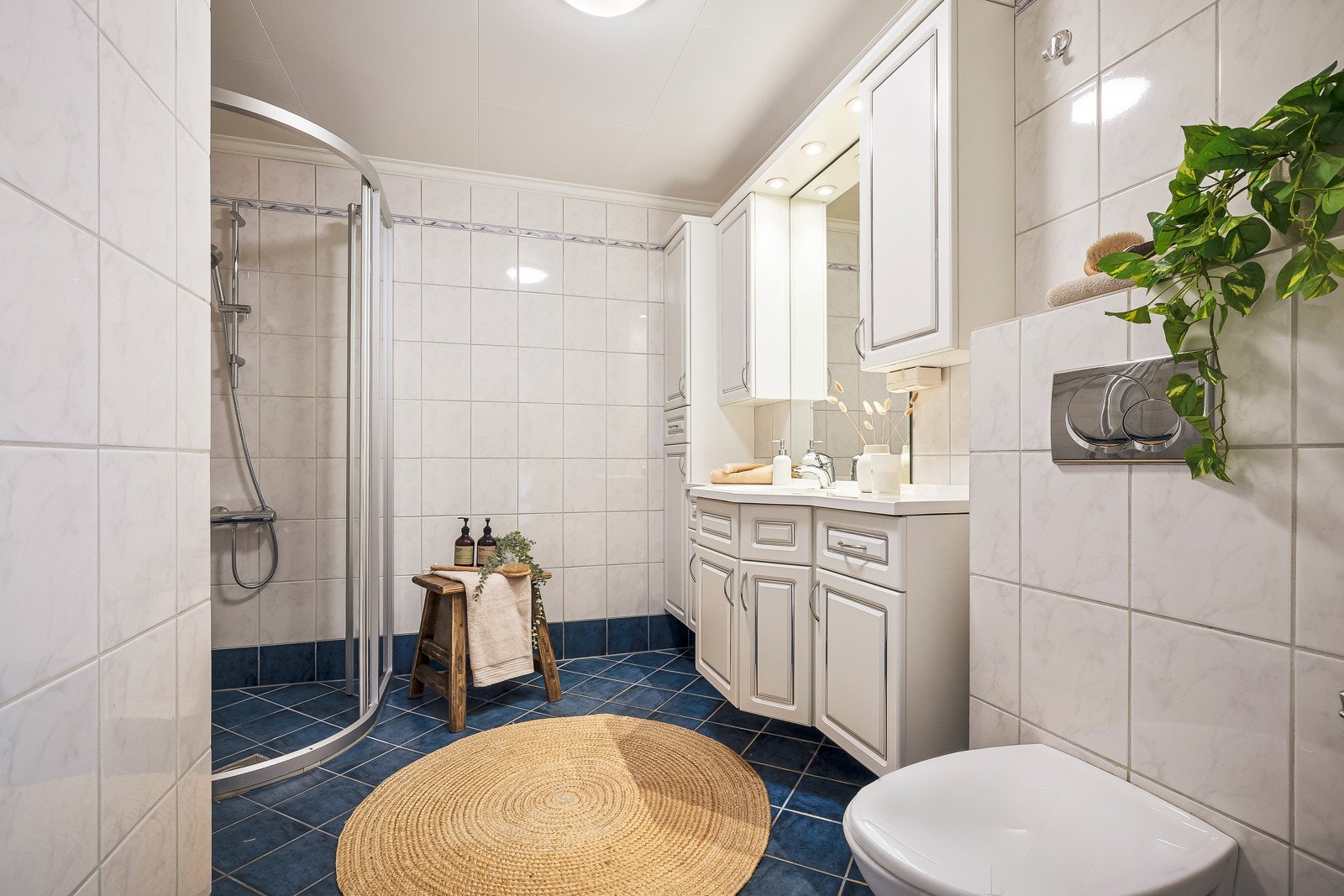 - Svært romslig bad, sist pusset opp i 2007 - Galleribilde