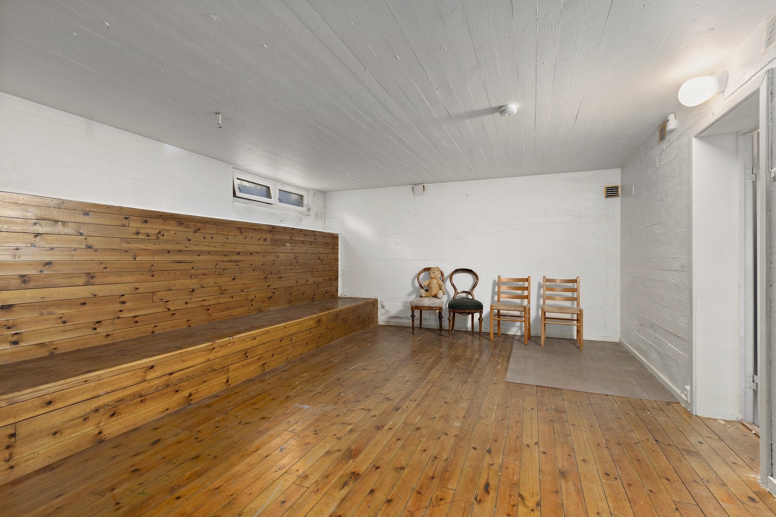 Kjellerrom med potensiale for gaming-rom eller treningsrom. (Står som ikke utgravd på byggetegning). Galleribilde
