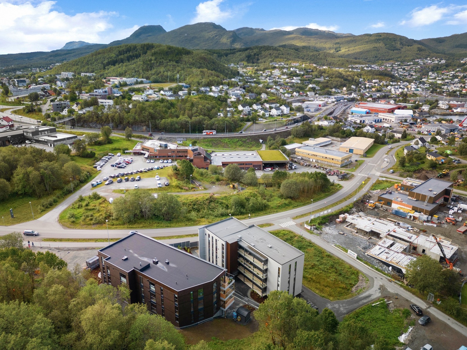 Populært boligområde med nærhet til alle nødvendige fasiliteter Galleribilde