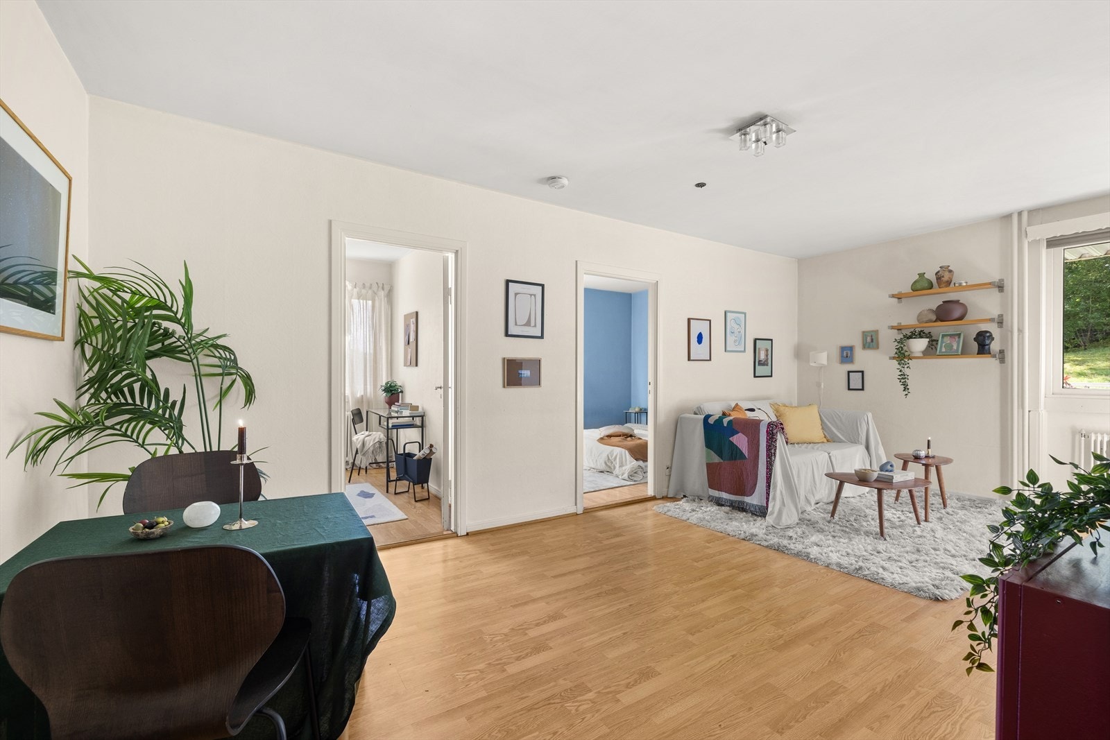 Leiligheten bærer preg av eldre standard, og noe modernisering må påberegnes. Galleribilde