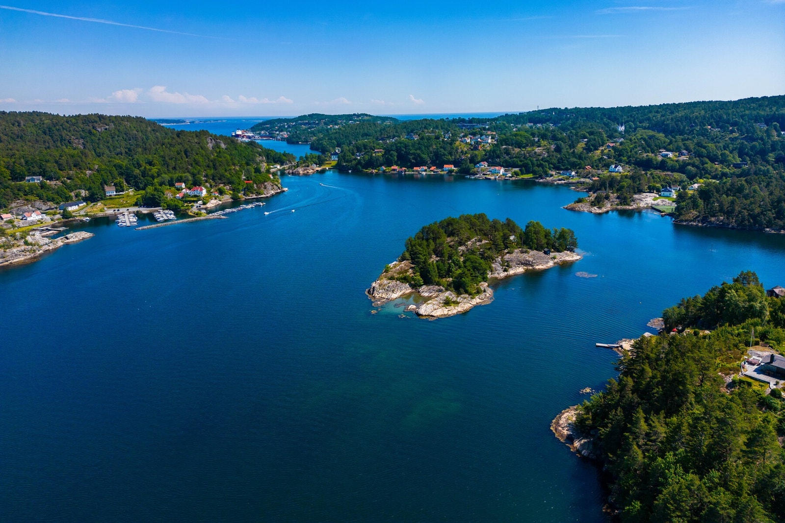 Beliggenheten er idyllisk nære sjøen. Galleribilde