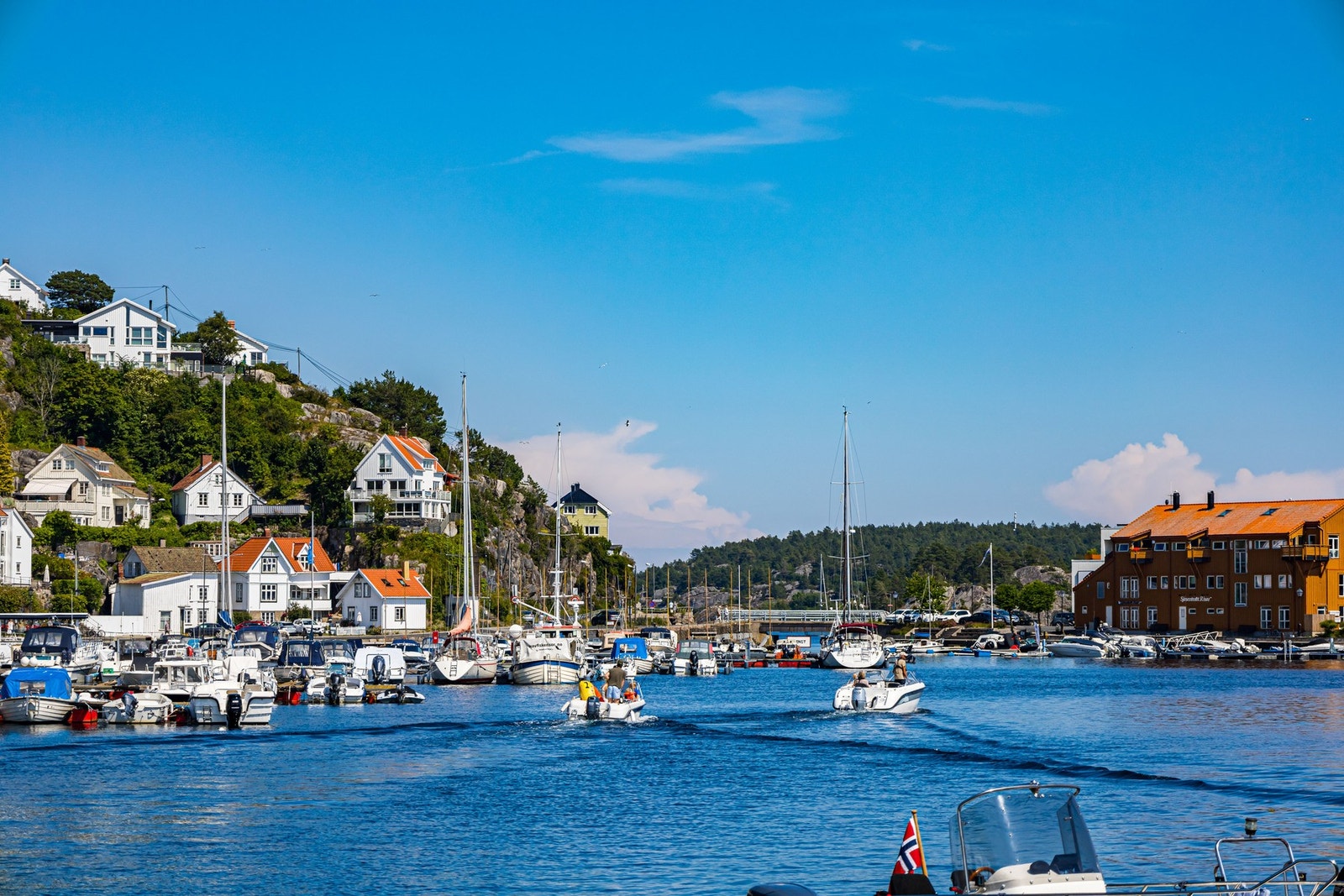 Gjestehavna i Risør. Galleribilde